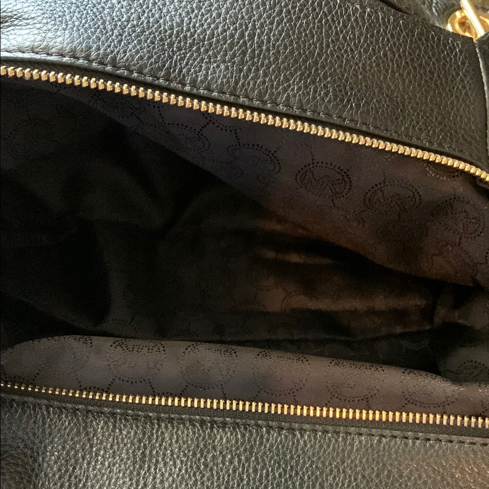 Michael Kors Black Leather Shoulder Bag - Picture 12 of 15